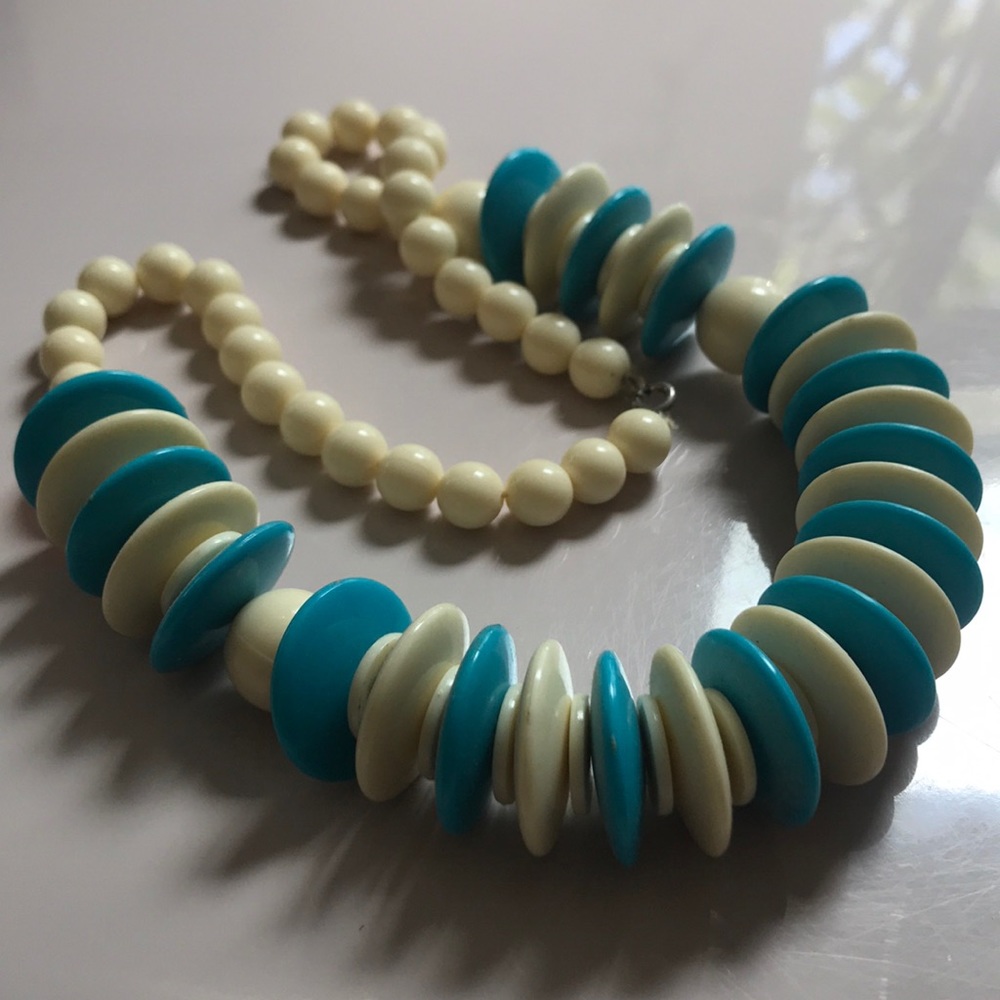 Vintage Creme + Turquoise Plastic Beaded Necklace - Picture 2 of 4